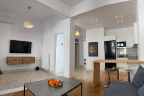 Modern 3BR Maisonette with garden 10 min from Acropolis